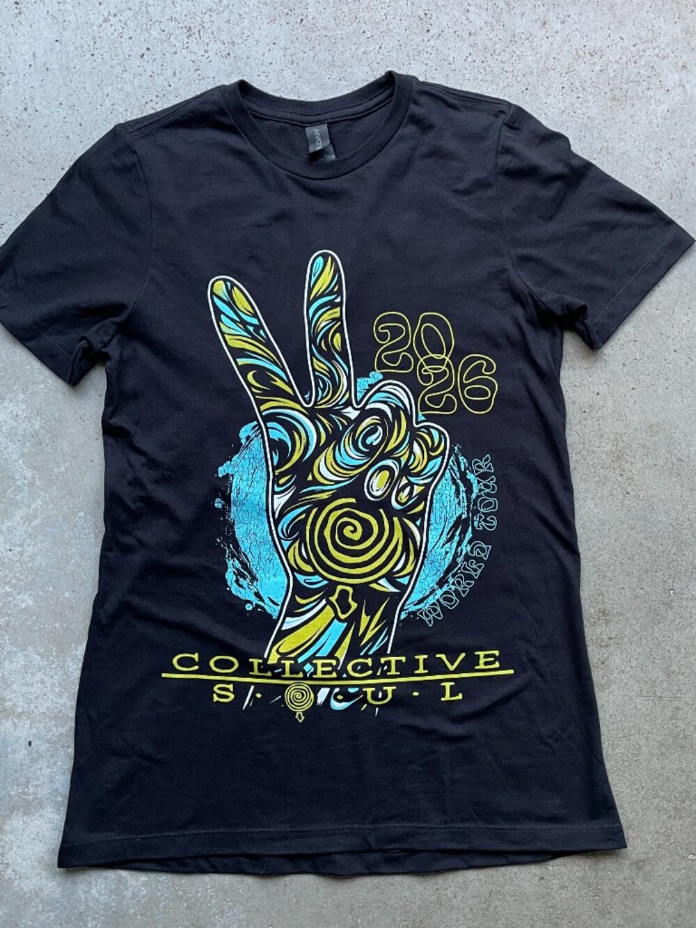 Collective Soul Tour t-Shirt 2026 Men’s Size Small World Tour